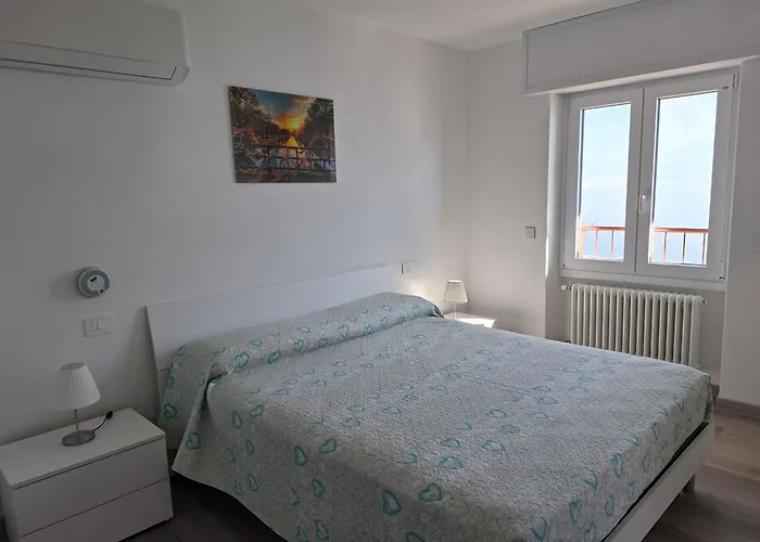 Semesterbostad Aurora Sala Comacina
